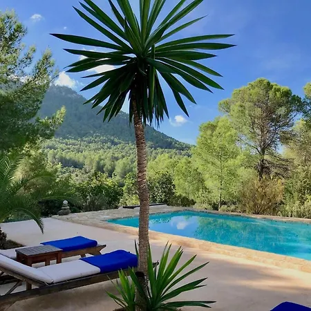 With Private Pool Holiday home
