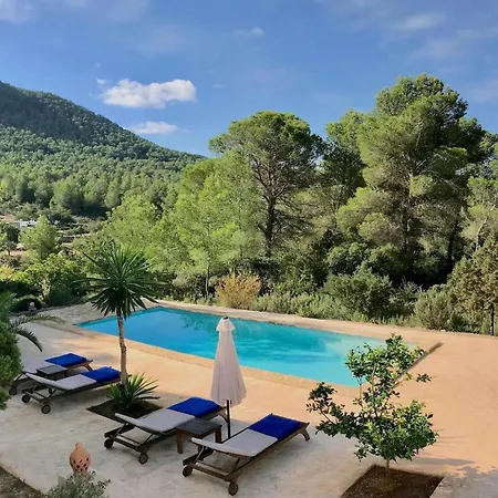 Holiday home With Private Pool